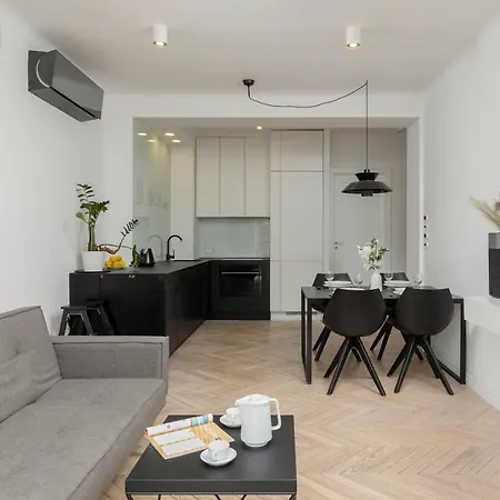 Trendy Apartment Marszalkowska With City View Near Ogrod Saski By Noclegi Renters Warsaw Exterior photo