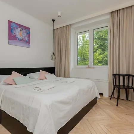 Trendy Apartment Marszalkowska With City View Near Ogrod Saski By Noclegi Renters Warsaw Exterior photo